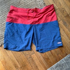 Vineyard Vines Red and Blue Men's Board Shorts sz: 42